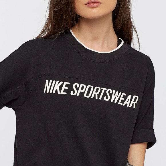 *Nike Black Graphic Archive T-Shirt - Picture 3 of 11